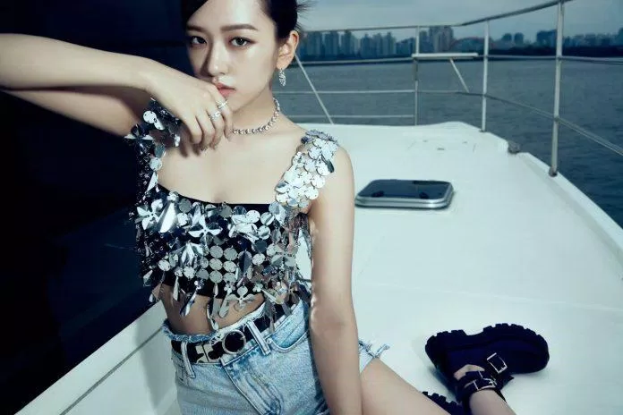Top 10 át chủ bài của ngành công nghiệp K-pop tỏa sáng rực rỡ trong năm 2022 (Phần 2) 10 át chủ bài của ngành công nghiệp K pop An Yujin BlogAnChoi hấp dẫn Hyolin idol KPOP IVE khám phá KPOP Mamamoo Moonbyul năm 2022 nhóm nhạc nổi tiếng phần 2 Seventeen thế giới thông tin thú vị tỏa sáng Top 10 Woozi yeonjun Yeonjun TXT Yujin