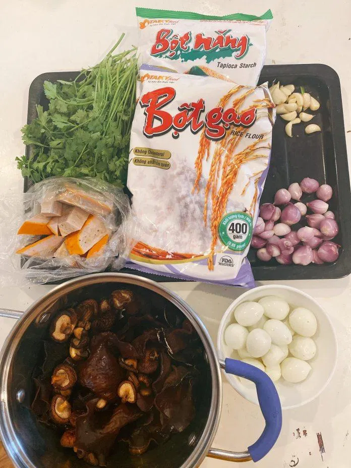 Bánh đúc nóng (Nguồn Facebook: Trần Thị Kim Chi)