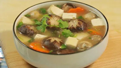 Canh nấm hạt sen( Nguồn:internet) Canh nấm hạt sen( Nguồn:internet)
