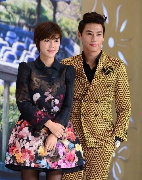 Jung Eun Woo và Park Han Byul