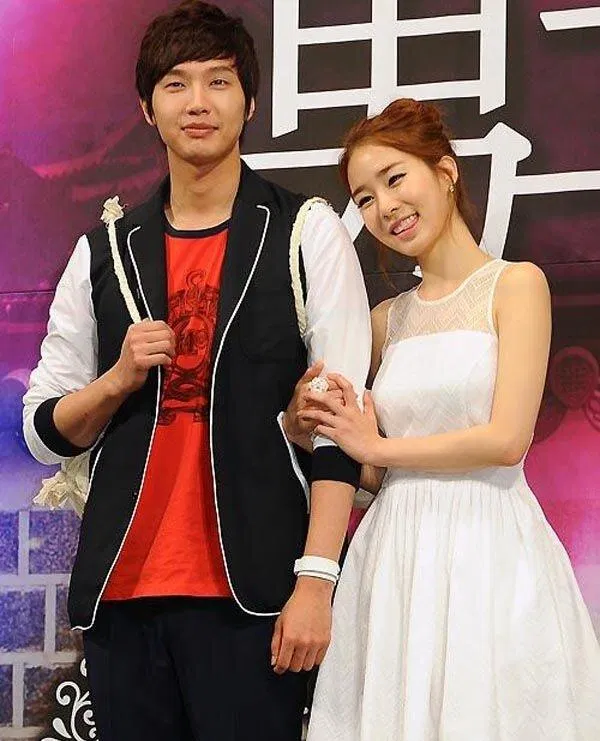 Kim Bum và Moon Geun Young (Ảnh: Internet)