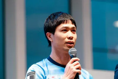 Công Phượng phát biểu trong buổi lễ ra mắt CLB (Ảnh: Internet) Công Phượng phát biểu trong buổi lễ ra mắt CLB (Ảnh: Internet)