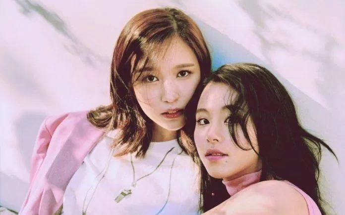 Mina & Chaeyoung (TWICE)