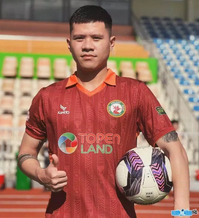 Cuối mùa giải 2021, Thanh Hào trở về khoác áo đội bóng quê hương Bình Định (Ảnh: Internet)