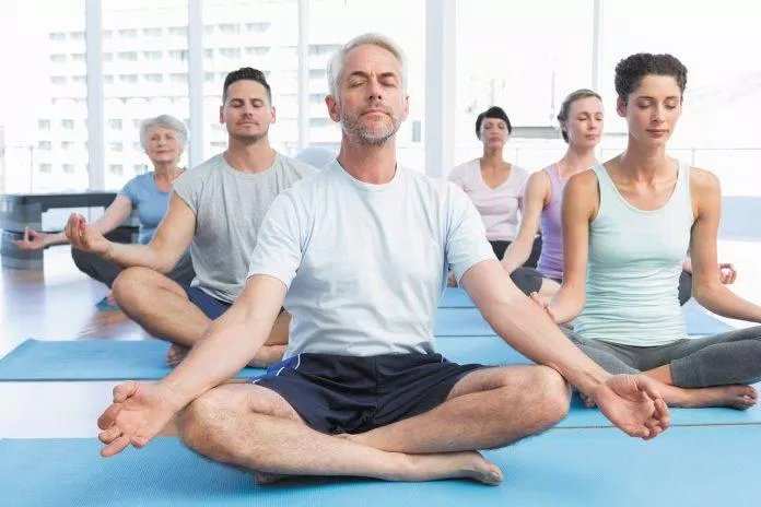 Tình trạng lo âu, căng thẳng sẽ giảm đáng kể nếu bạn thực hành Hatha Yoga thường xuyên (Ảnh: Internet)