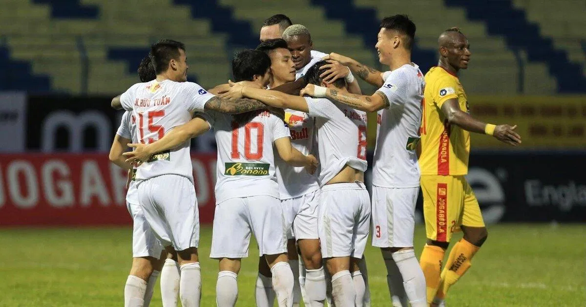 HAGL đang trải qua biến động lớn về nhân sự trước mùa giải 2023 (Ảnh: Internet) HAGL đang trải qua biến động lớn về nhân sự trước mùa giải 2023 (Ảnh: Internet)