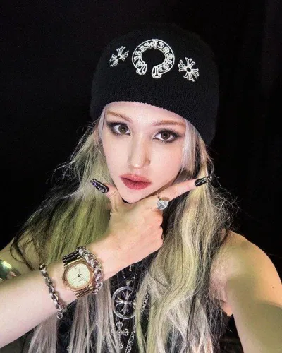 Netizen bày tỏ thất vọng vì Jeon Somi vắng bóng suốt 2 năm idol KPOP Jeon Somi KPOP netizen Somi tài năng thần tượng thất vọng THEBLACKLABEL tích cực