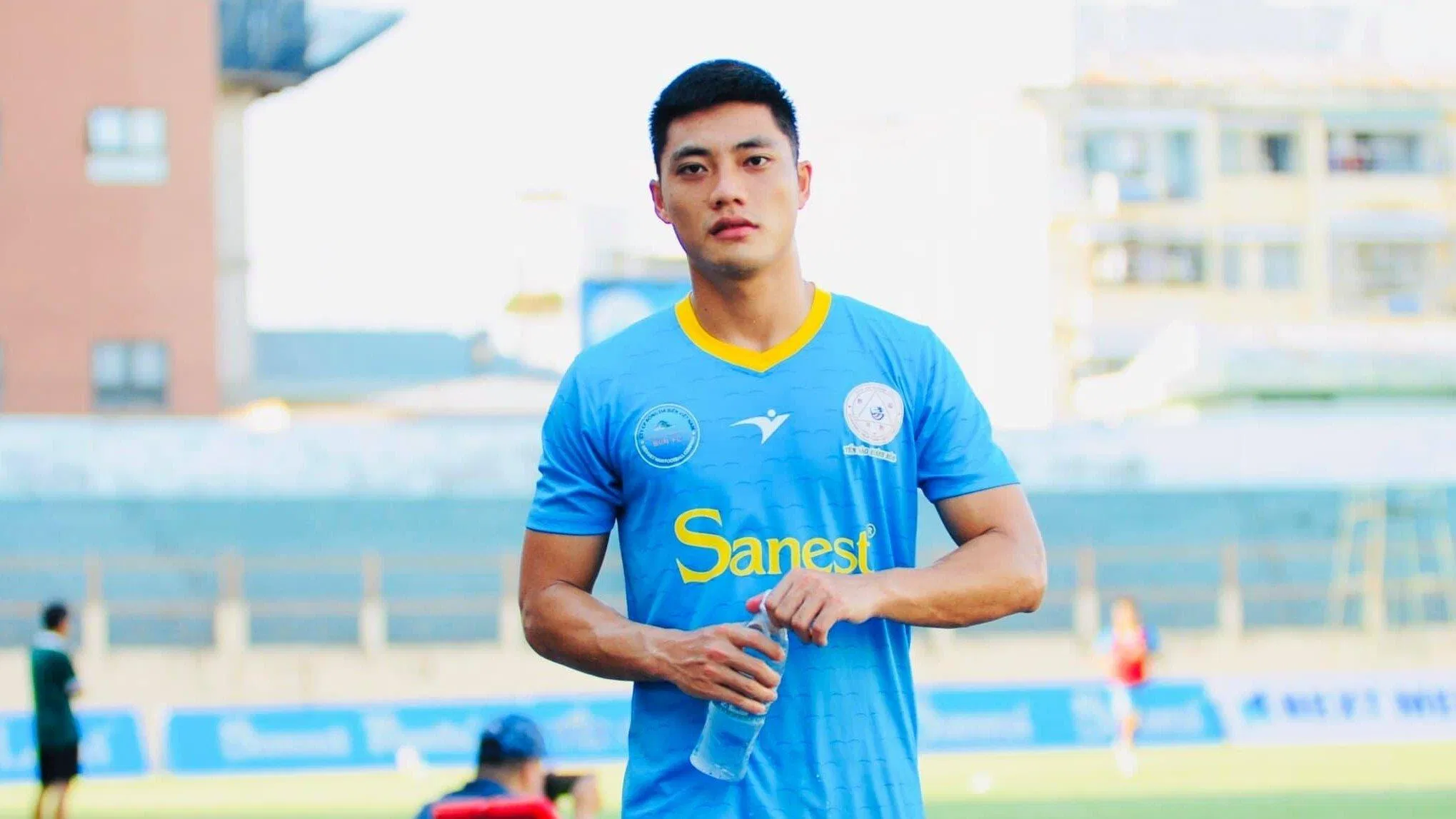 Lâm Ti Phông là tiền vệ trưởng thành từ lò đào tạo của CLB Khánh Hòa (Ảnh: Internet) Lâm Ti Phông là tiền vệ trưởng thành từ lò đào tạo của CLB Khánh Hòa (Ảnh: Internet)