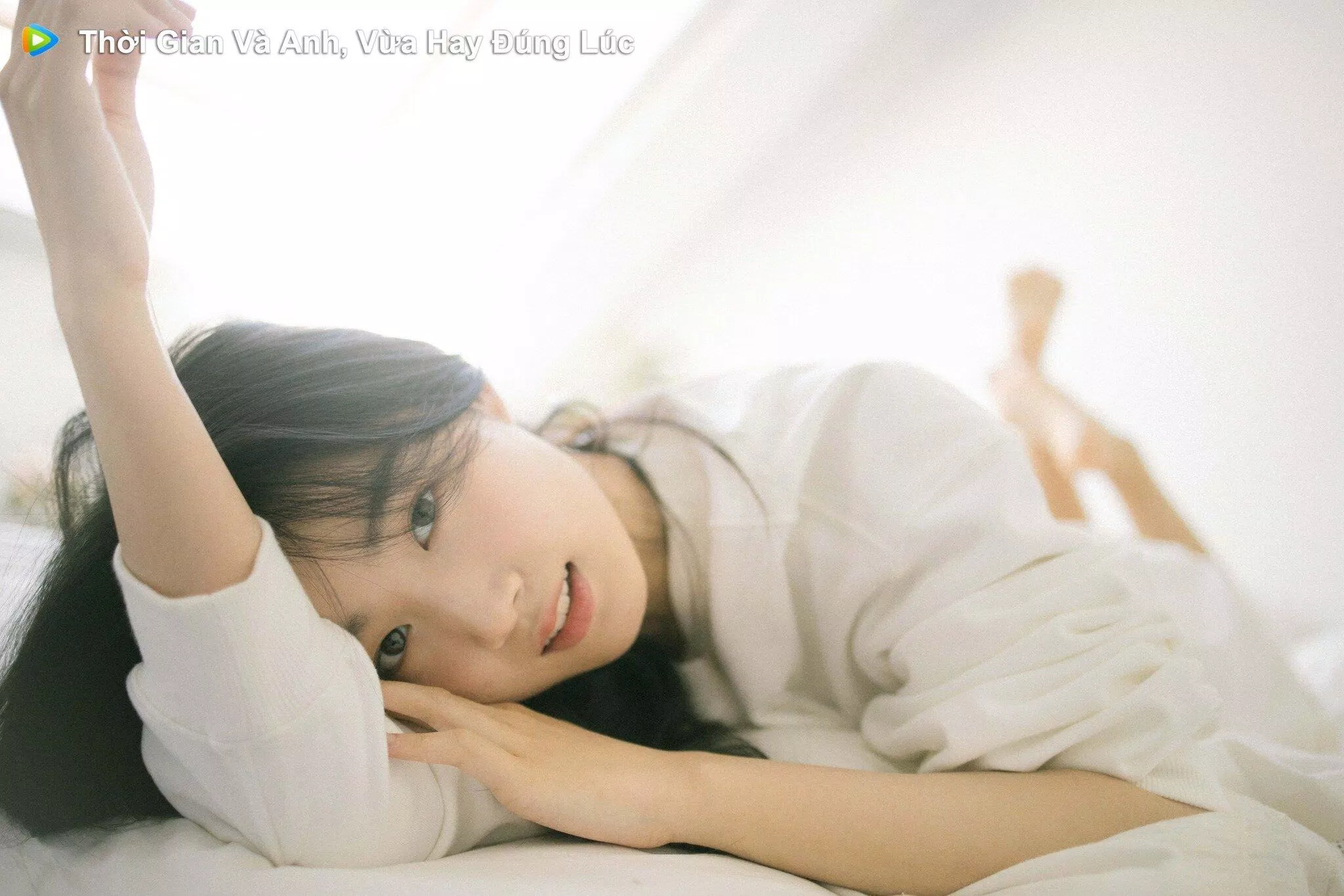 Cận cảnh nhan sắc trong trẻo của cô nàng được công bố của bộ phim " Thời gian và anh, vừa hay đúng lúc" ( ảnh: internet).