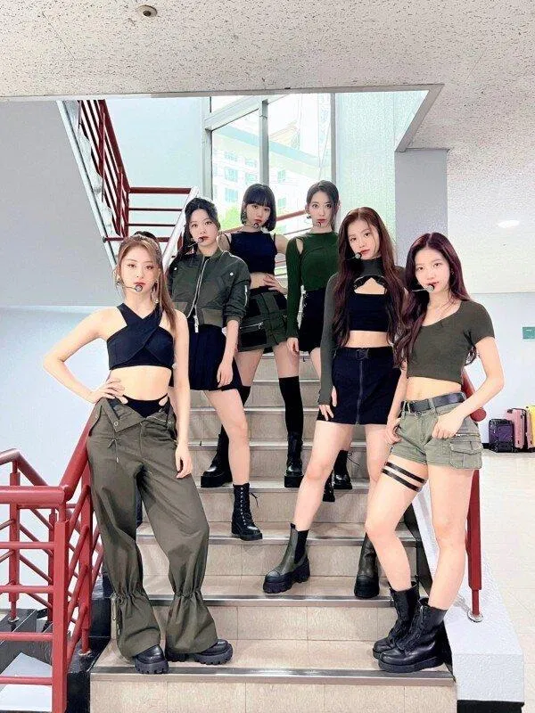 LE SSERAFIM (Ảnh: Internet)