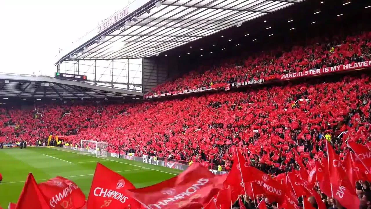 Sân Old Trafford luôn là điểm tựa tinh thần to lớn cho Man Utd ở mọi giải đấu (Ảnh: Internet) Sân Old Trafford luôn là điểm tựa tinh thần to lớn cho Man Utd ở mọi giải đấu (Ảnh: Internet)