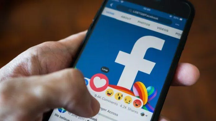 Facebook sắp xếp các bài đăng theo thứ tự ưu tiên khác với Instagram (Ảnh: Internet)
