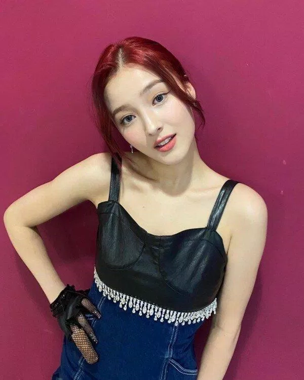 Nancy MOMOLAND (Ảnh: Internet)