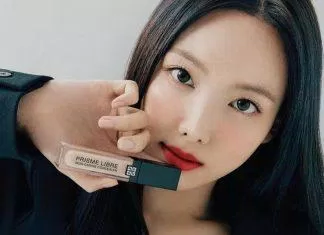 Nayeon xinh đẹp trong bộ ảnh quảng bá cho Givenchy Beauty (nguồn: internet)