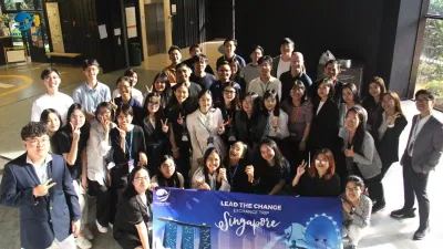 Đồng hành cùng nhau trên chặng đường trau dồi kiến thức (Nguồn: Lead The Change) Đồng hành cùng nhau trên chặng đường trau dồi kiến thức (Nguồn: Lead The Change)