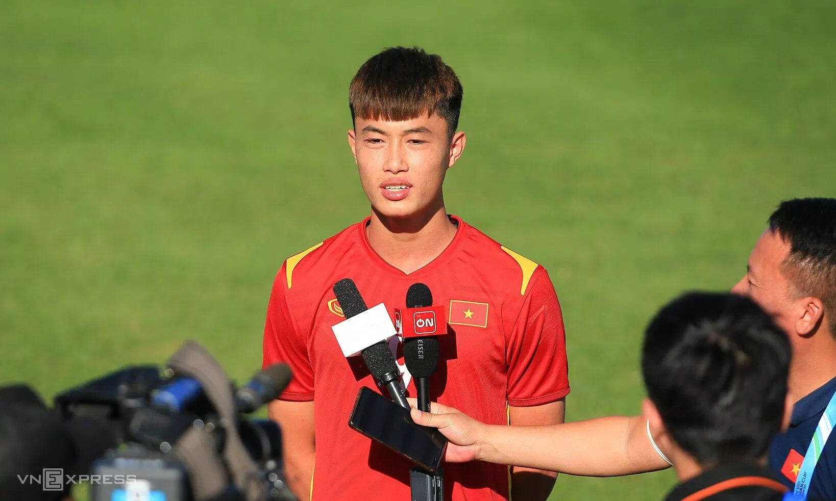 Văn Trường được HLV Gong Oh-kyun triệu tập ở VCK U23 Châu Á 2022 (Ảnh: Internet) Văn Trường được HLV Gong Oh-kyun triệu tập ở VCK U23 Châu Á 2022 (Ảnh: Internet)