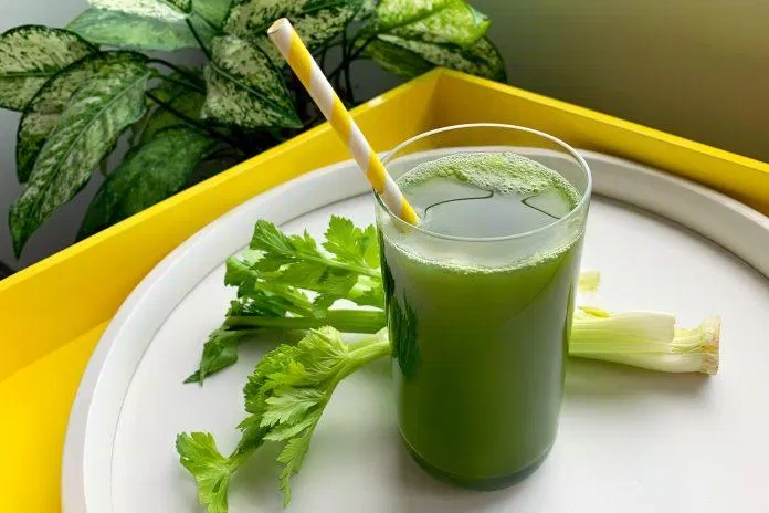 Một lượng nước ép vừa đủ cho buổi sáng sẽ giúp bạn thanh lọc cơ thể cũng như kiểm soát được cân nặng của mình (Ảnh: Internet) Một lượng nước ép vừa đủ cho buổi sáng sẽ giúp bạn thanh lọc cơ thể cũng như kiểm soát được cân nặng của mình (Ảnh: Internet)
