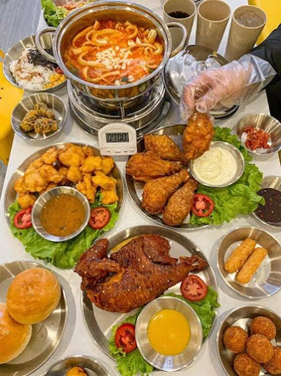 Gợi ý 15 quán ăn ngon ở Đồng Xoài Bình Phước nhất định phải ghé akira sushi ăn ngon bánh canh bánh canh cây xoài Bình Phước bún bò bún bò Huế bún bò huế phương linh bún đậu Bún đậu mắm tôm chicken plus đồng xoài chinh hải sản cơm niêu anh em gợi ý hải sản hải sản luỹ tre xanh heo mẹt hội quán minh tuấn lẩu dê dũng mập nhà hàng nhà hàng hương phù sa nướng seoul ốc bự quán ăn quán ăn ngon quán ăn ngon ở bình phước quán ăn ngon ở đồng xoài quán ăn ngon ở đồng xoài bình phước thông tin vỹ dạ quán