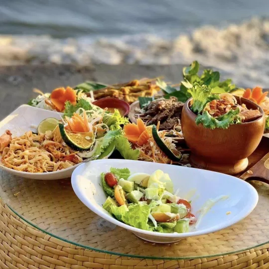 Chameleon Beach Bar. (Nguồn ảnh: Facebook Chameleon Beach Bar)