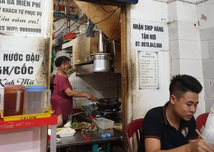 Khu vực bếp của quán. (Ảnh: Internet)