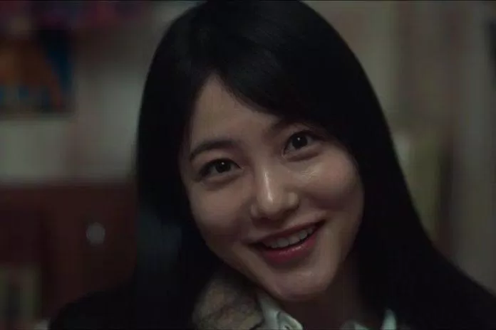 Shin Ye Eun khiến người xem sởn gai ốc vì màn thể hiện xuất sắc Shin Ye Eun khiến người xem sởn gai ốc vì màn thể hiện xuất sắc