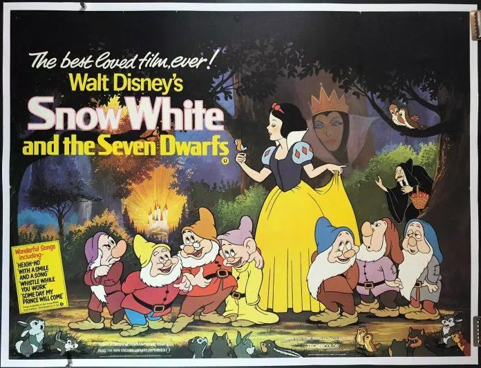 Bạch Tuyết và bảy chú lùn là phim hoạt hình dài đầu tiên mà Disney sản xuất (Ảnh: Internet)