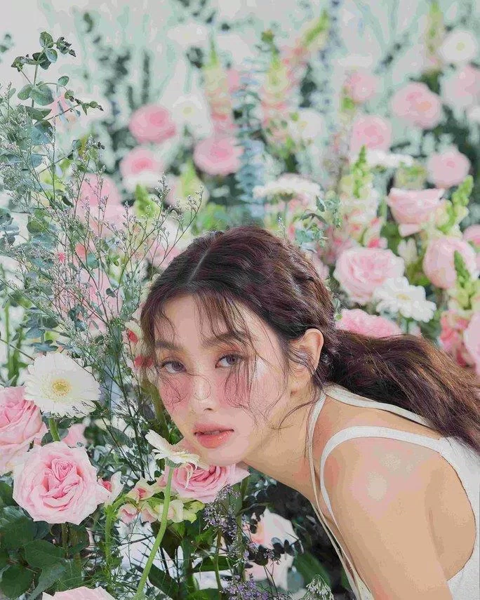 Instagram của Thùy Tiên đặt gần 2 triệu lượt người theo dõi trên Instagram (Ảnh: internet)