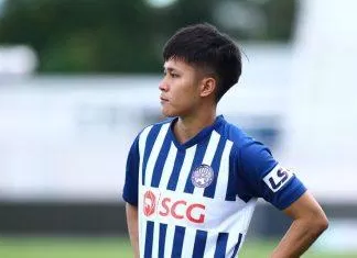 Lê Minh Bình từng nhiều lần tập trung vào đội U19 Việt Nam dưới thời HLV Hoàng Anh Tuấn và Nguyễn Quốc Tuấn