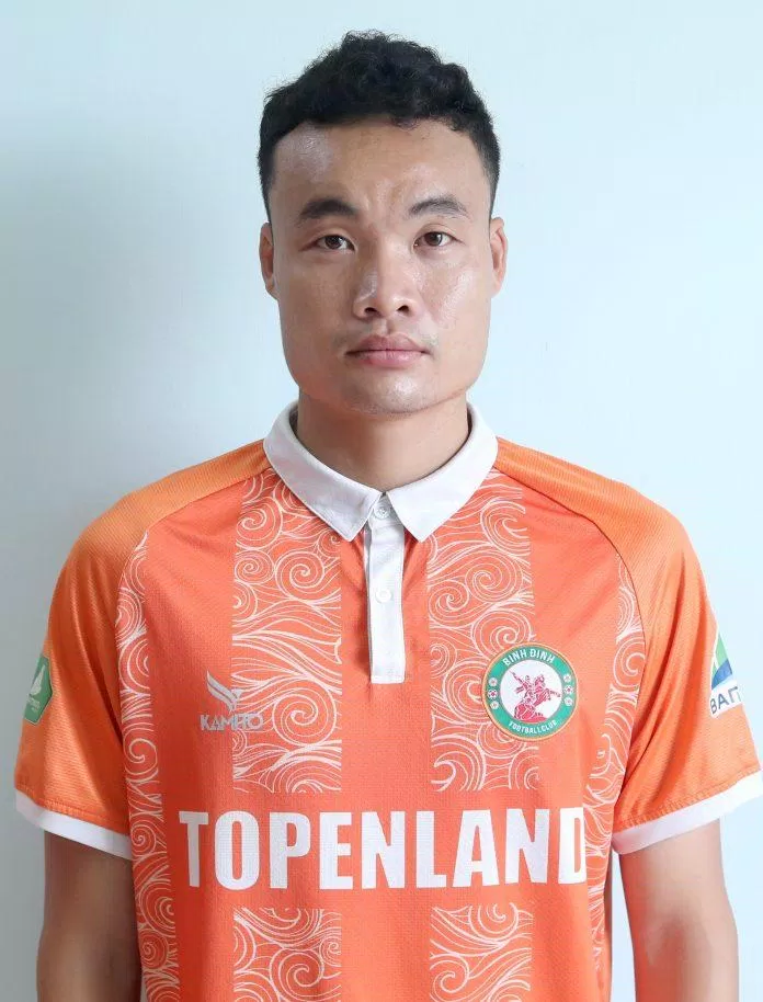 Mùa giải 2021-2022, Hữu chuyển đến CLB Quý Bình Định (Ảnh: Internet)