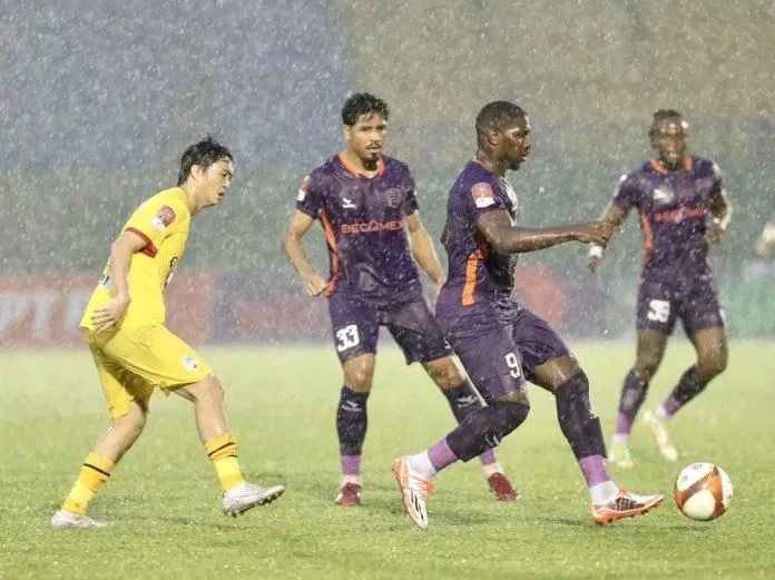 Với 2 trận hòa đầu tiên, HAGL tạm thời xếp thứ 6 trên bảng xếp hạng V-League 2023 (Ảnh: Internet) Với 2 trận hòa đầu tiên, HAGL tạm thời xếp thứ 6 trên bảng xếp hạng V-League 2023 (Ảnh: Internet)