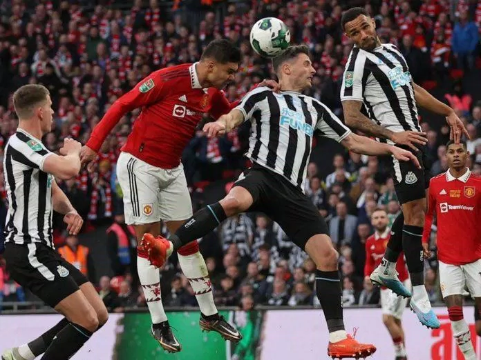 Casemiro và pha đánh đầu dũng mãnh mở ra chiến thắng cho Man Utd trước Newcastle (Ảnh: Internet)