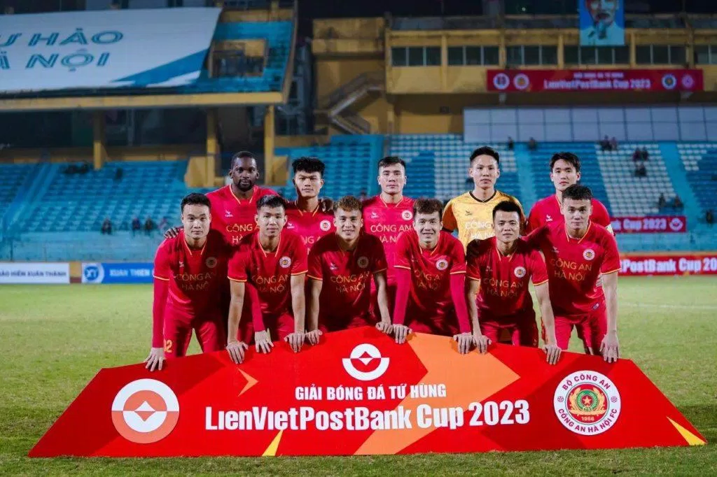 CLB CAHN sau khi chiêu mộ hàng loạt ngôi sao đã đạt tổng giá trị đội hình là 3,05 triệu euro (Ảnh: Internet) CLB CAHN sau khi chiêu mộ hàng loạt ngôi sao đã đạt tổng giá trị đội hình là 3,05 triệu euro (Ảnh: Internet)