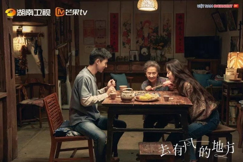 Ấm áp tình gia đình trong Đi về nơi gió lộng.  (Nguồn: Internet)