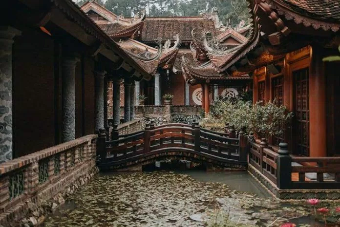 Địa Tạng Phi Lai Tự nghĩa là gì? (Ảnh: Internet) Địa Tạng Phi Lai Tự nghĩa là gì? (Ảnh: Internet)