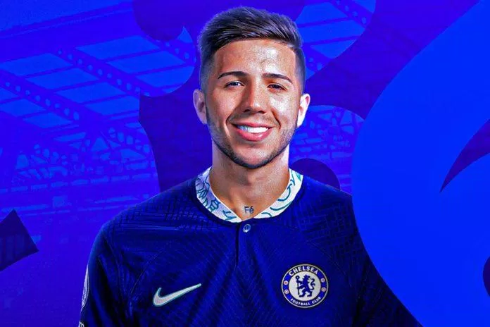Enzo Fernandes chính là bom tấn tiếp theo mà Chelsea kích hoạt để có thể trở lại top đầu của Premier League ngay trong mùa giải này (Ảnh: Internet) Enzo Fernandes chính là bom tấn tiếp theo mà Chelsea kích hoạt để có thể trở lại top đầu của Premier League ngay trong mùa giải này (Ảnh: Internet)