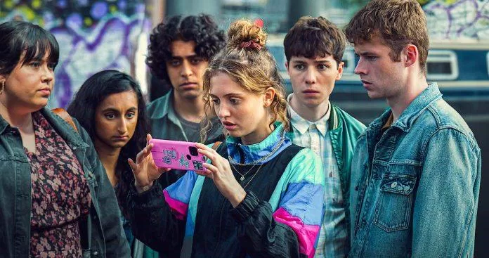 Khi công nghệ là 1 phần không thể thiếu. Chúng ta có bị lệ thuộc?- Nguồn: Netflix
