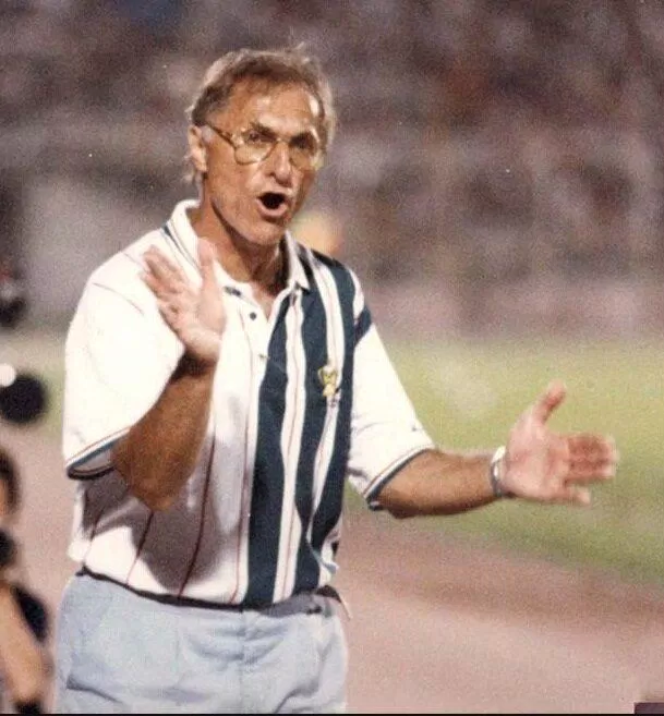 HLV Karl Heinz Weigang (Ảnh: Internet) HLV Karl Heinz Weigang (Ảnh: Internet)