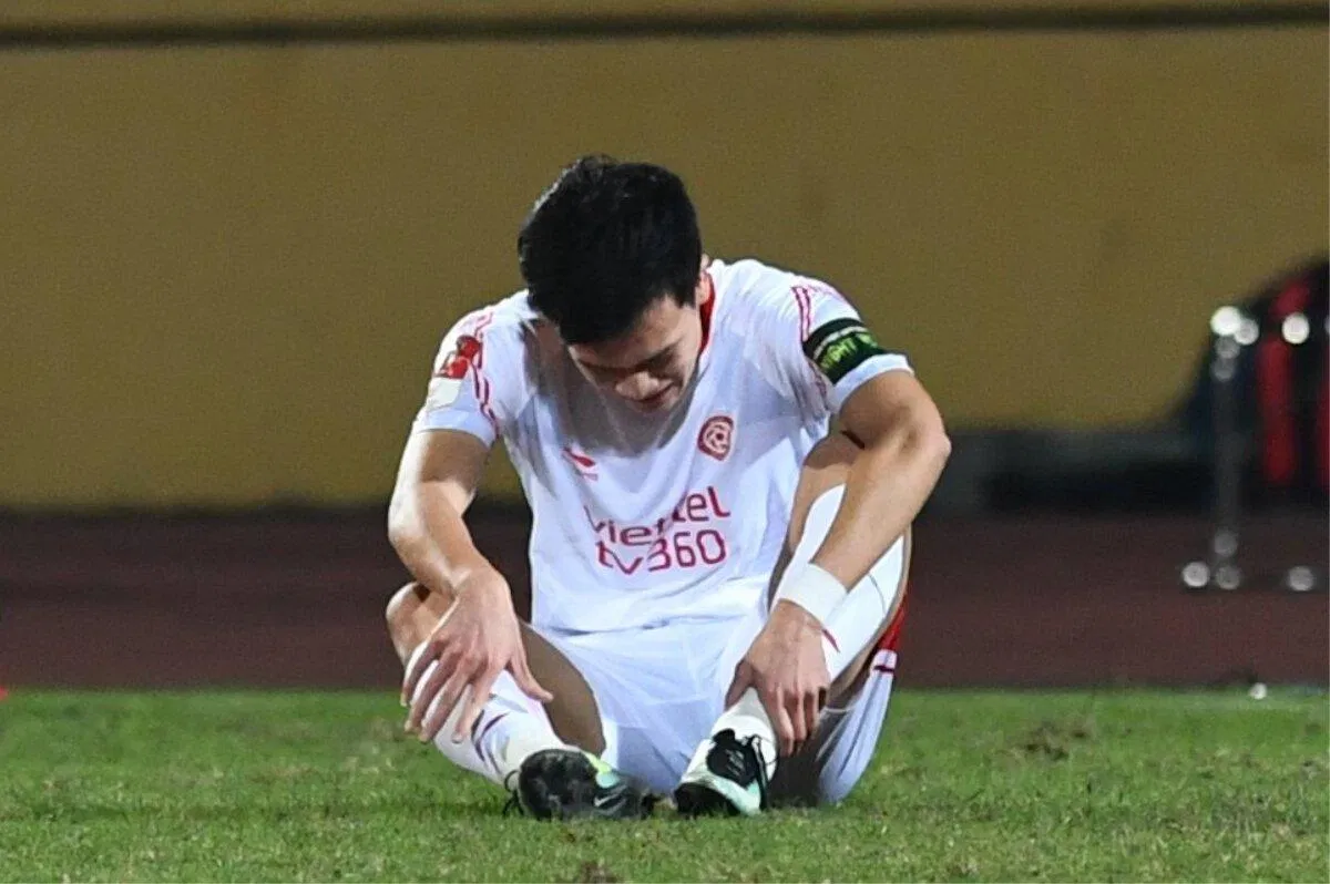 Nguyễn Hoàng Đức chỉ bị đau phần mềm (Ảnh: Internet) Nguyễn Hoàng Đức chỉ bị đau phần mềm (Ảnh: Internet)