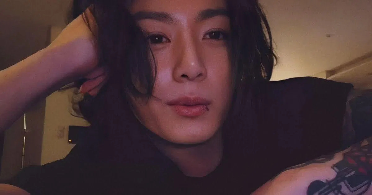 Chiếc livestream bất ổn của Jungkook khi có sự xuất hiện của RM. (Ảnh: Internet)