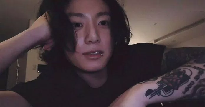 Jungkook khiến fans khó thở. (Ảnh: Internet)