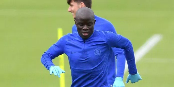 Kante đã trở lại tập luyện cùng các đồng đội ở Chelsea nhưng cơ hội ra sân của anh vẫn là một dấu hỏi lớn (Ảnh: Internet) Kante đã trở lại tập luyện cùng các đồng đội ở Chelsea nhưng cơ hội ra sân của anh vẫn là một dấu hỏi lớn (Ảnh: Internet)