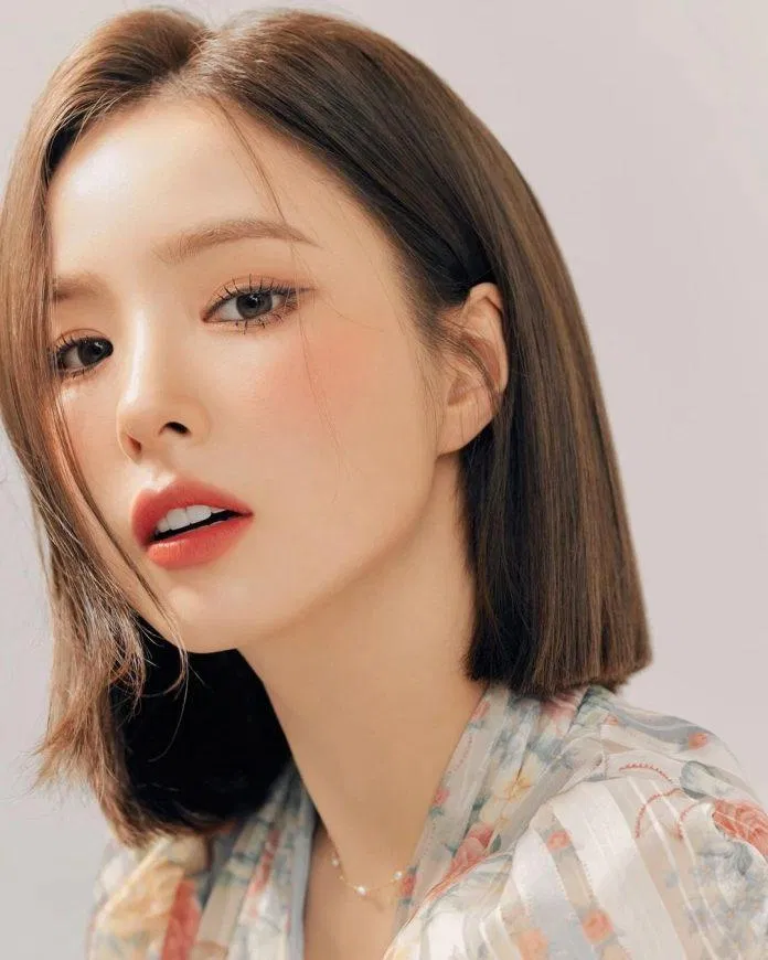 Tóc ngang vai ép thẳng (Nguồn: Internet)