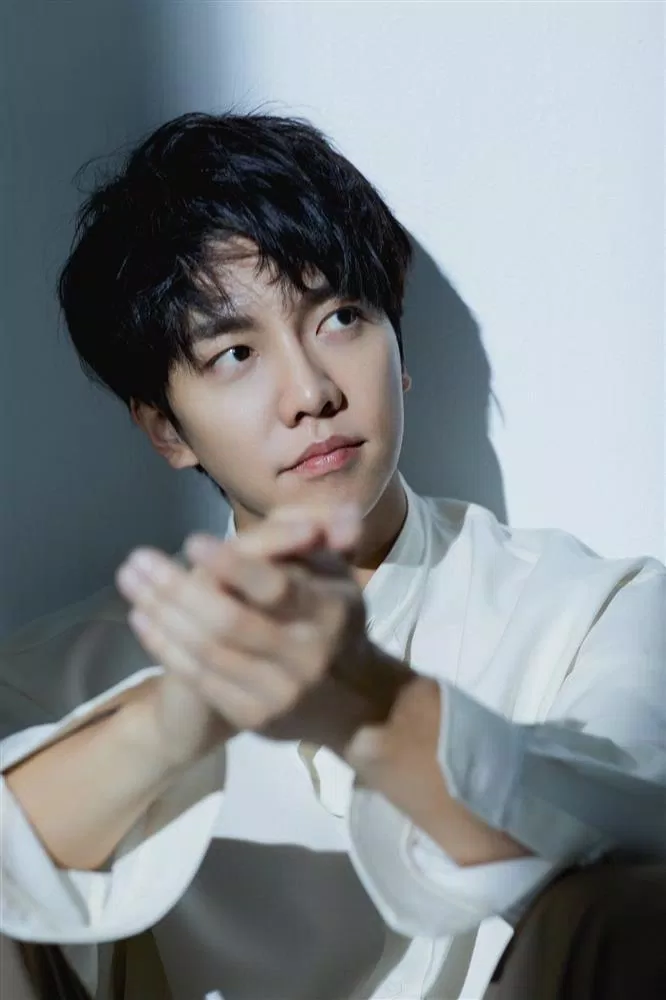 Những hảo cảm tốt đẹp của công chúng về Seung Gi đang dần rơi rụng Những hảo cảm tốt đẹp của công chúng về Seung Gi đang dần rơi rụng