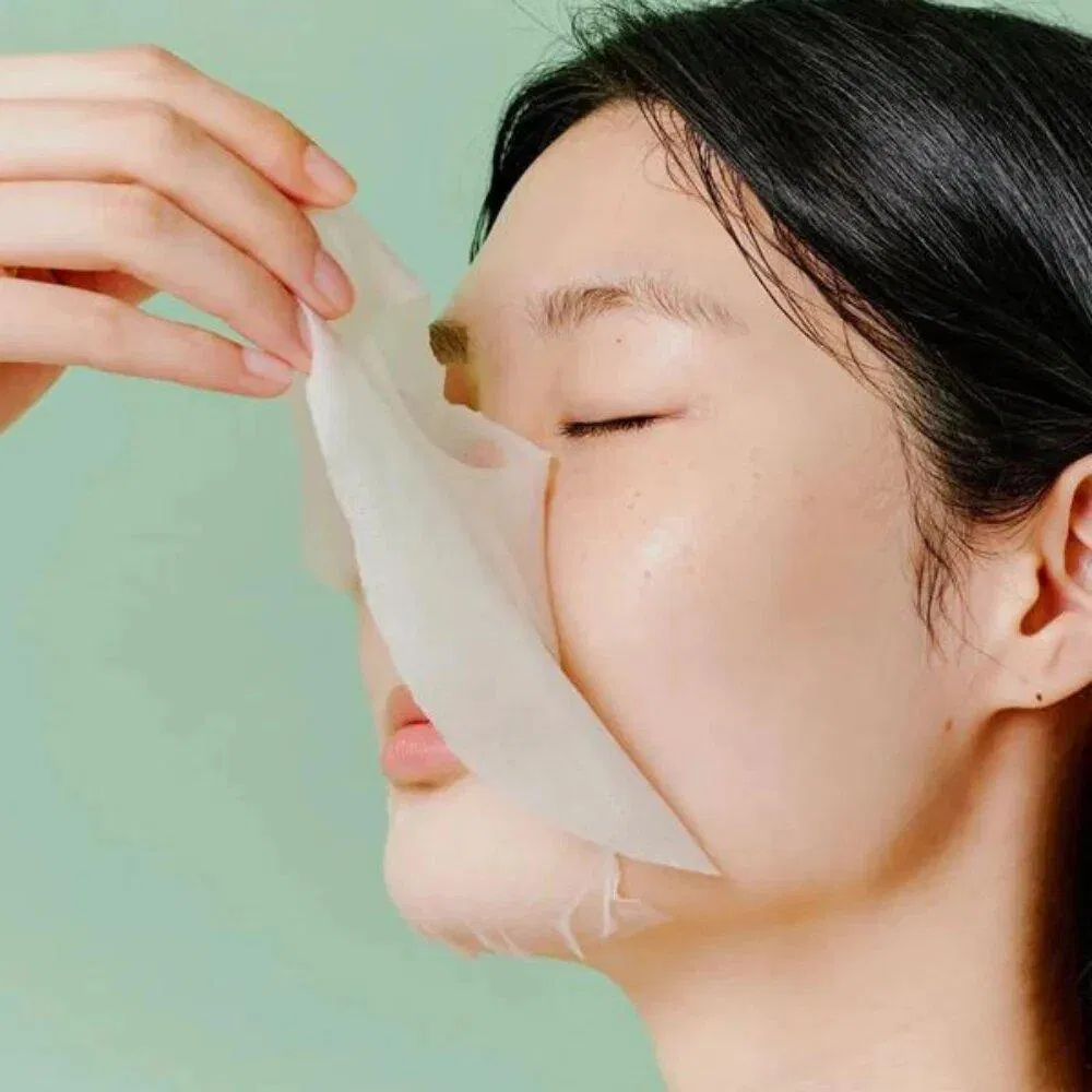 Hiệu quả của các sản phẩm mặt nạ dưỡng trắng cần thời gian mới có thể thấy rõ (Ảnh: internet)