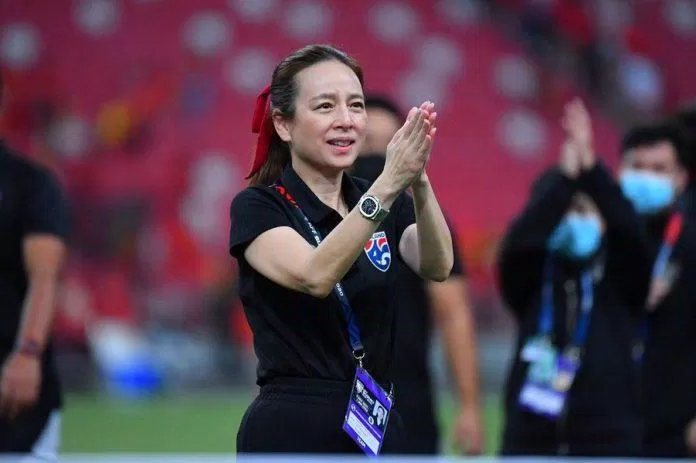 Madam Pang đưa cầu thủ Thái Lan sang Tây Ban Nha sau AFF Cup (Ảnh: Internet) Madam Pang đưa cầu thủ Thái Lan sang Tây Ban Nha sau AFF Cup (Ảnh: Internet)