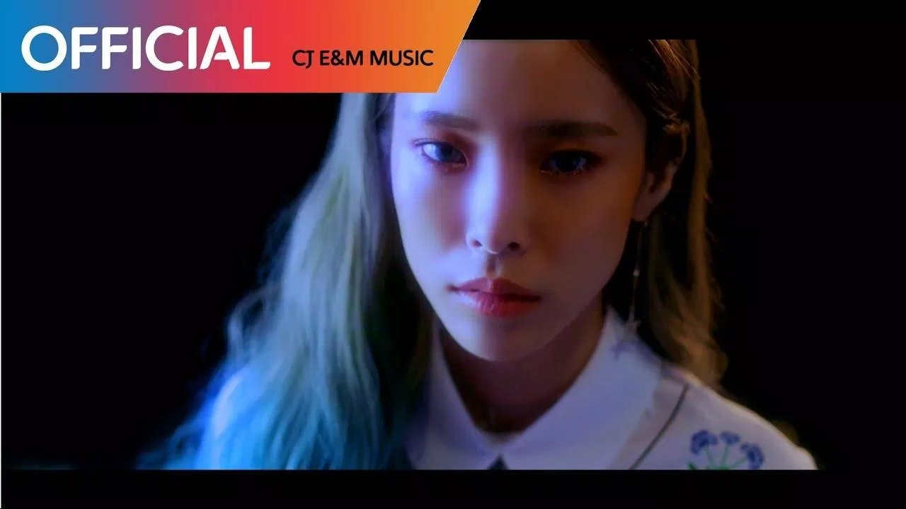 Star (저 별) - Heize(헤이즈) (Ảnh: Internet)