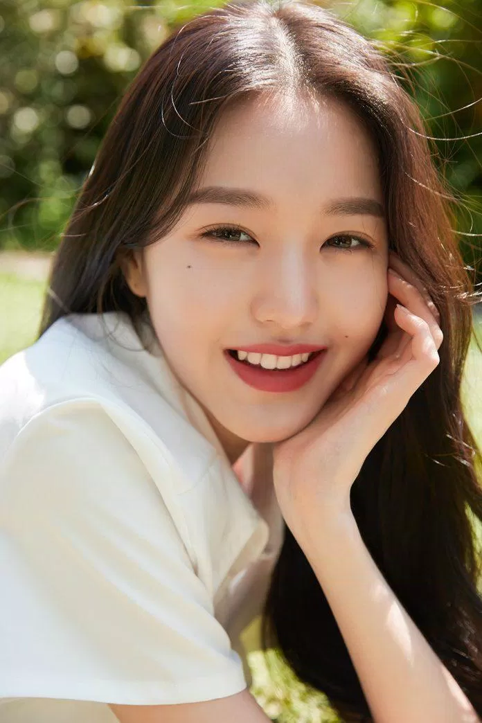 Jang Wonyoung đang là đối tượng chỉ trích mới trên khắp các trang mạng công cộng Jang Wonyoung đang là đối tượng chỉ trích mới trên khắp các trang mạng công cộng