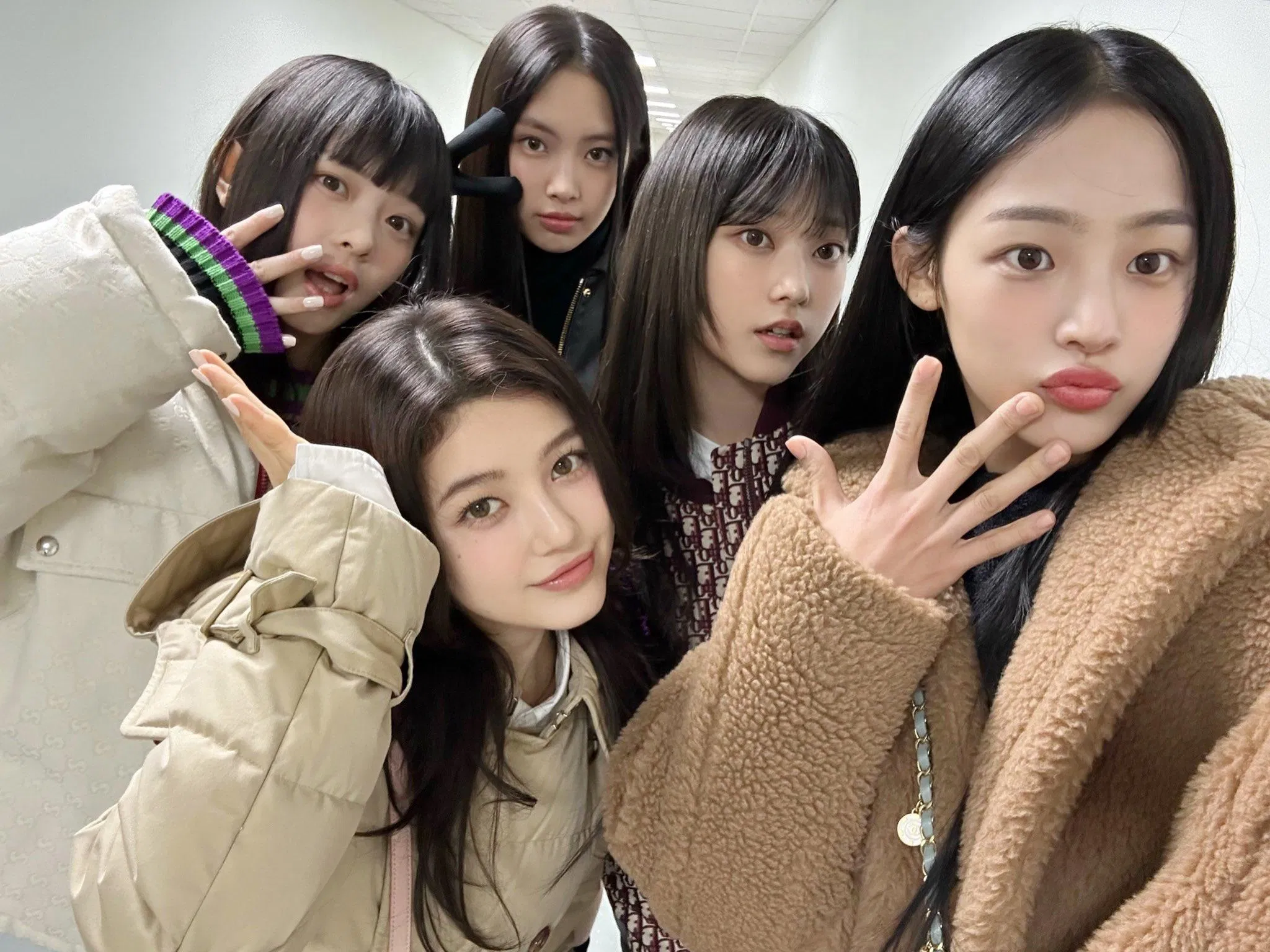 NewJeans (Ảnh: Internet)