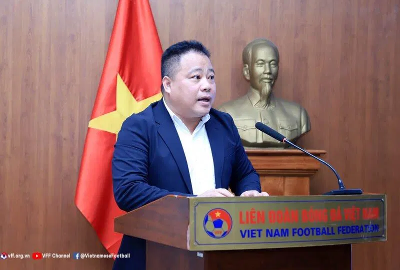 Tổng Giám đốc Công ty cổ phần bóng đá chuyên nghiệp Việt Nam (VPF) - Nguyễn Minh Ngọc giải thích lý do về các khoảng nghỉ của V.League (Ảnh: Internet) Tổng Giám đốc Công ty cổ phần bóng đá chuyên nghiệp Việt Nam (VPF) - Nguyễn Minh Ngọc giải thích lý do về các khoảng nghỉ của V.League (Ảnh: Internet)