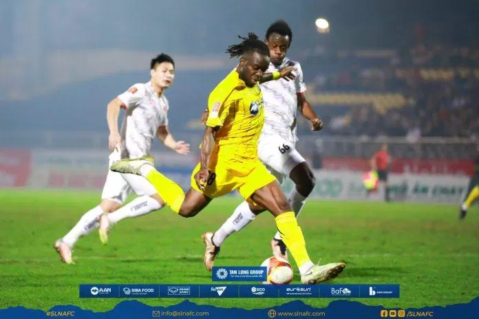Kết thúc trận đấu: CLB SLNA 1-1 CLB Hải Phòng (Ảnh: Internet) Kết thúc trận đấu: CLB SLNA 1-1 CLB Hải Phòng (Ảnh: Internet)